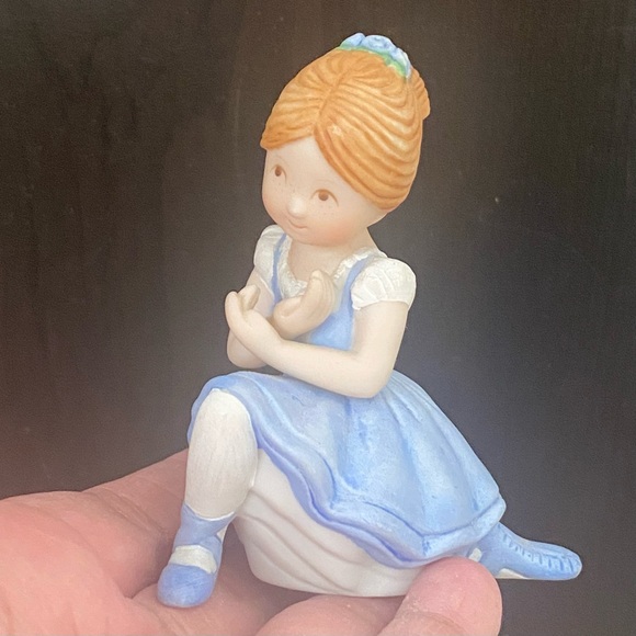 Vintage 80’s HOLLY HOBBIE Miniature Ballerina Mini Figurines - Picture 6 of 12